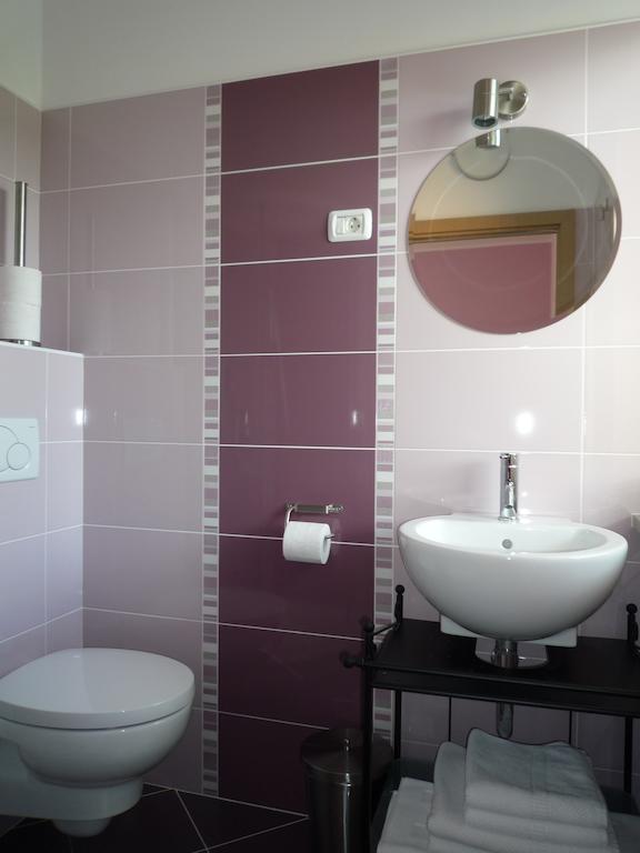 Sežana Guesthouse Pri Mihelovih الغرفة الصورة